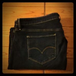 Levis 5 pocket straight leg Jeans